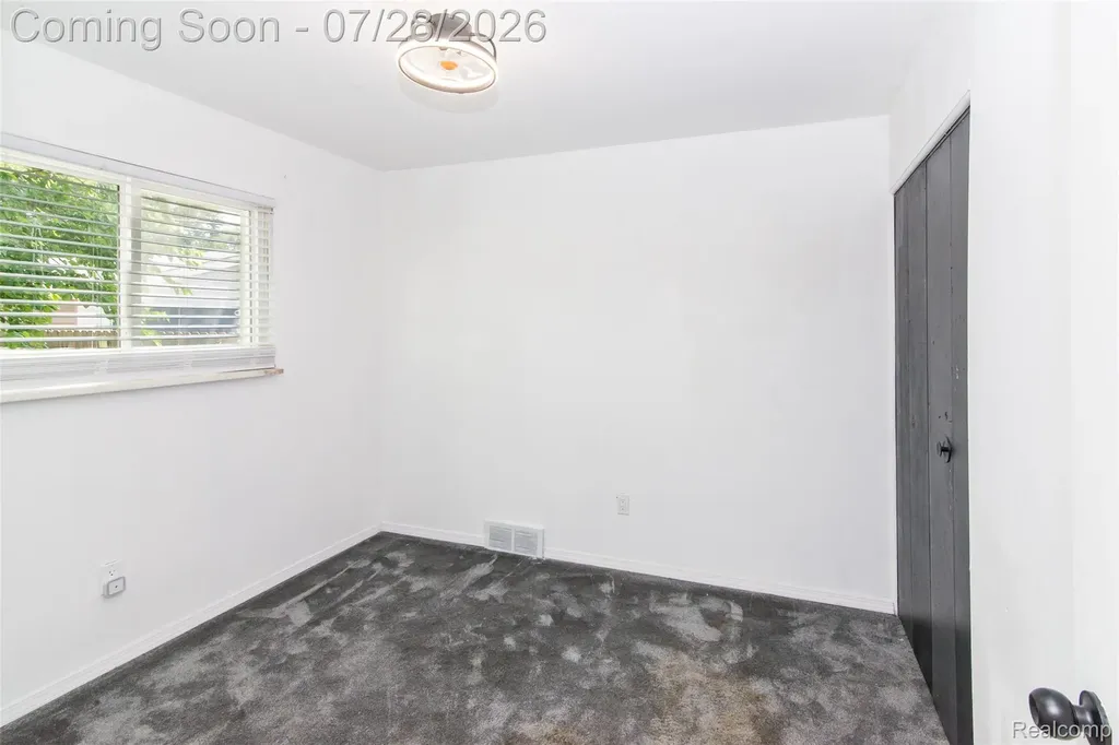 32000 Saint Margaret Street St. Clair Shores City MI 48082