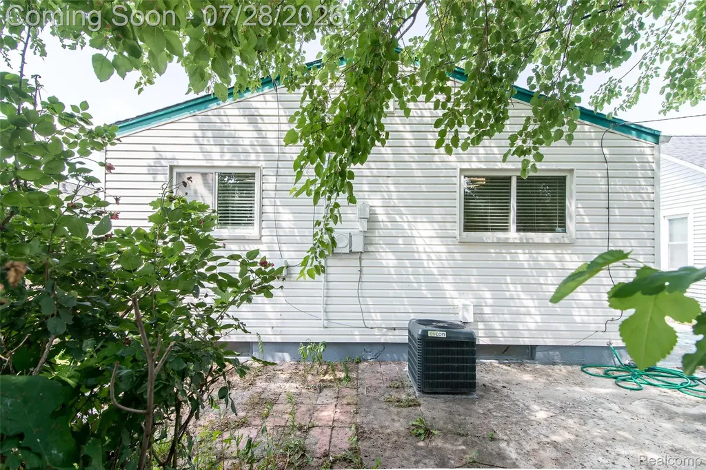 32000 Saint Margaret Street St. Clair Shores City MI 48082
