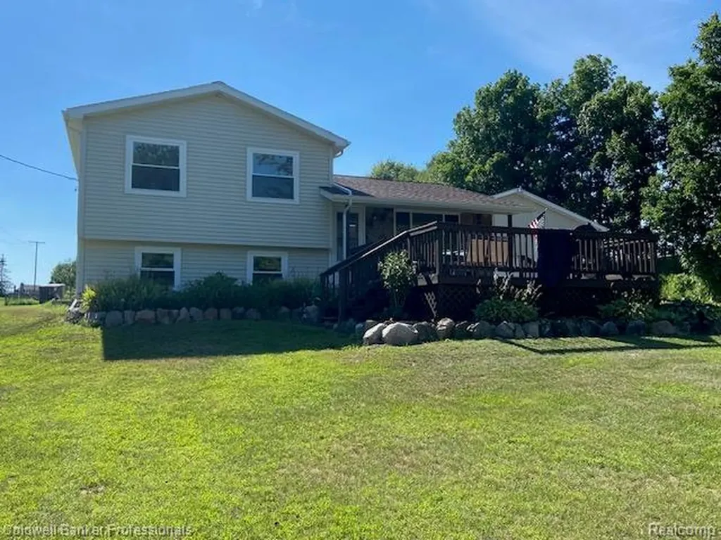 4615 Five Lakes Road Deerfield Township MI 48461
