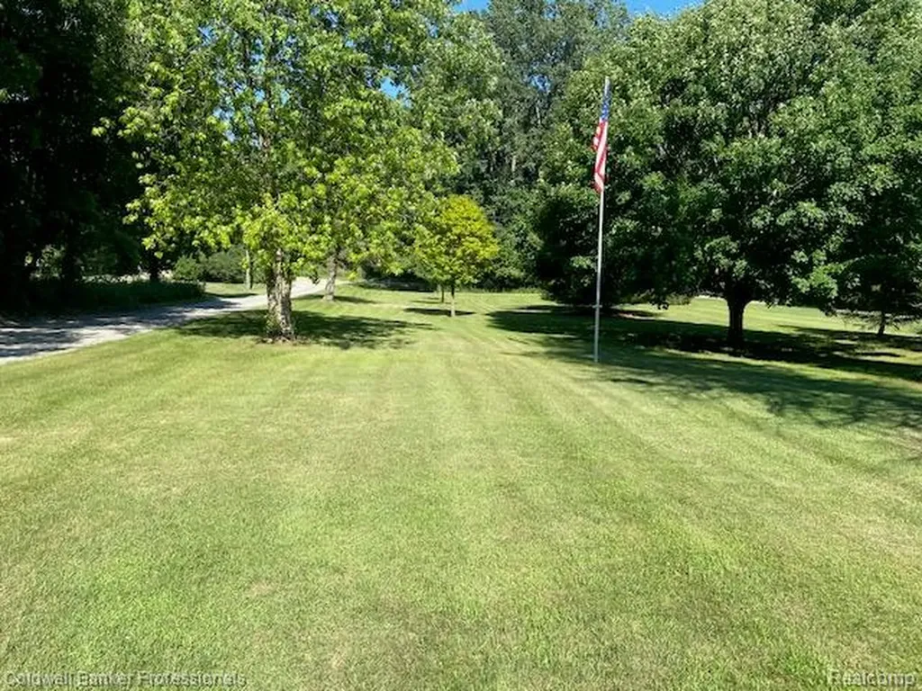 4615 Five Lakes Road Deerfield Township MI 48461