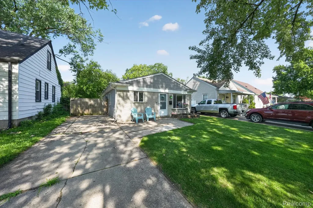 7936 Weddel Street Taylor City MI 48180