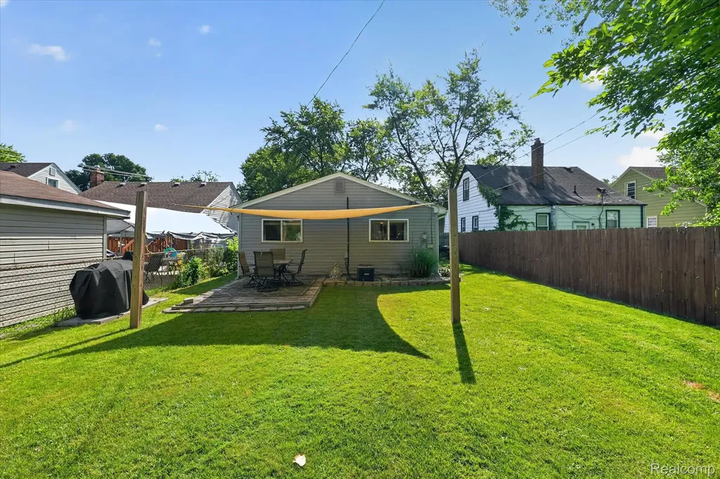7936 Weddel Street Taylor City MI 48180