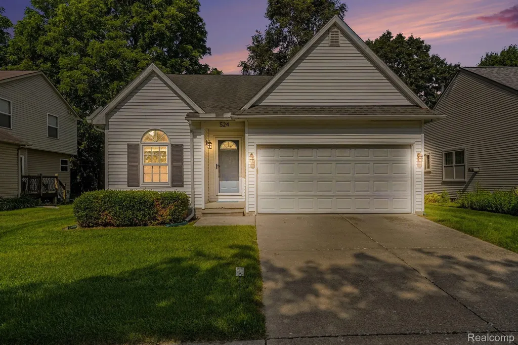 524 Mill Pond Drive Fenton City MI 48430