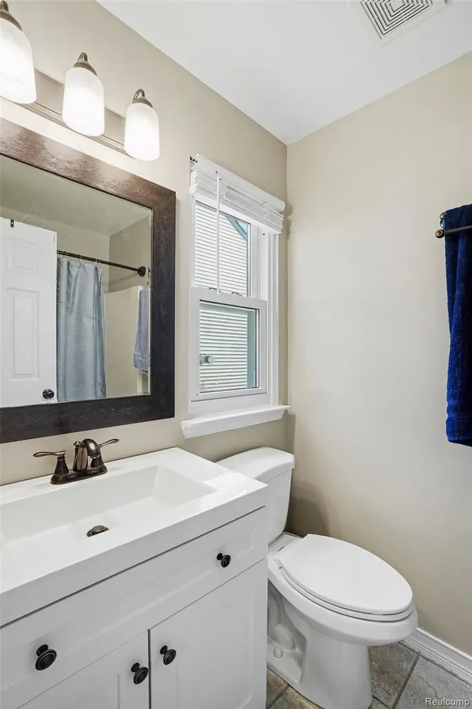 524 Mill Pond Drive Fenton City MI 48430