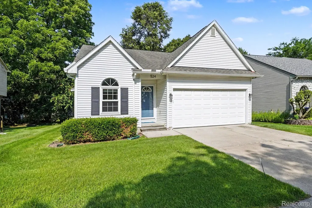 524 Mill Pond Drive Fenton City MI 48430