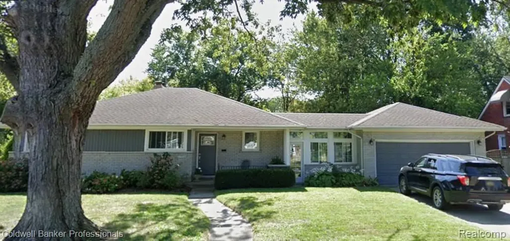 21724 Statler Street St. Clair Shores City MI 48081