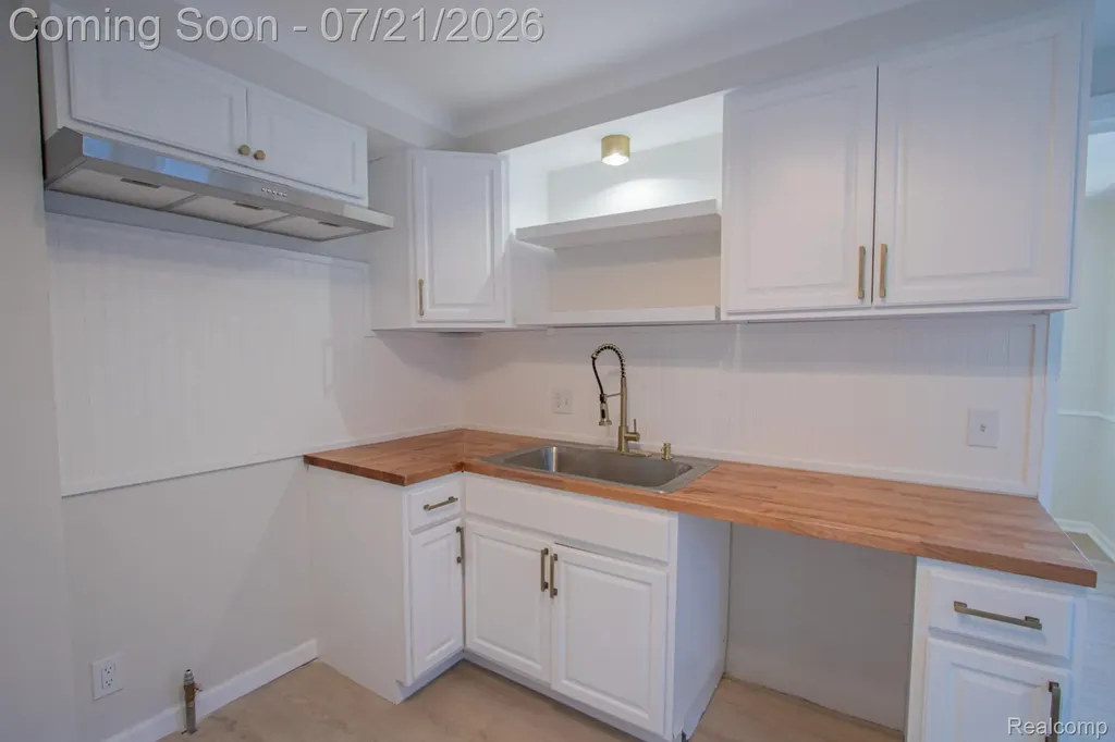 10719 Marne Street Detroit City MI 48084