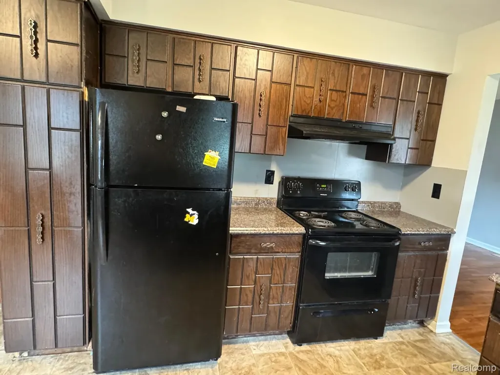 3301 Wolcott Street Flint City MI 48504