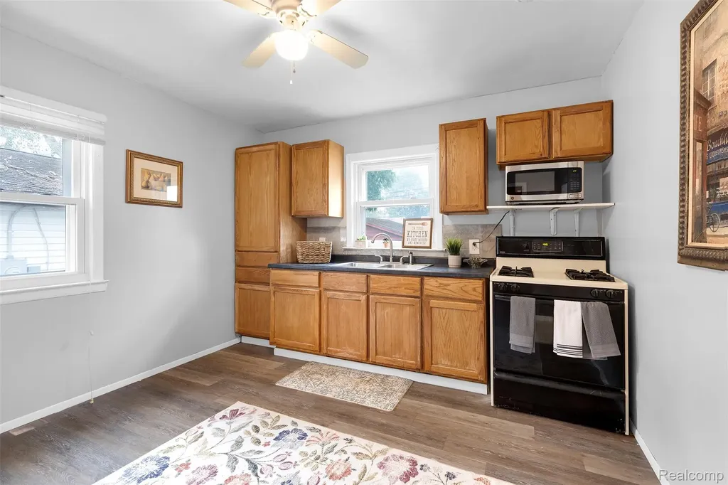 6310 Duncan Street Taylor City MI 48180