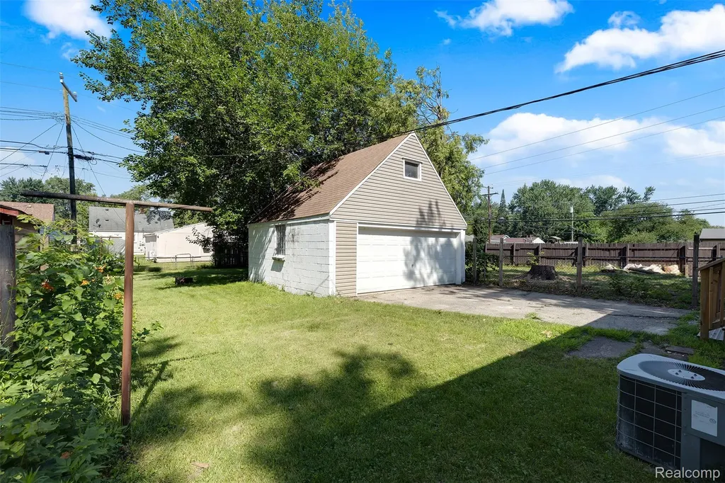 6310 Duncan Street Taylor City MI 48180