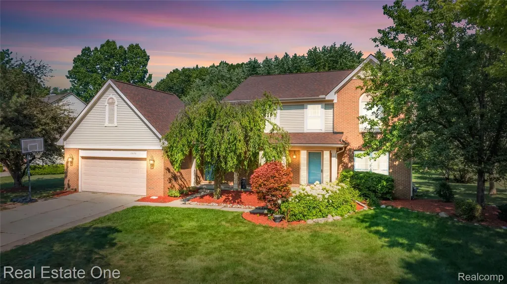7570 Greenway Lane West Bloomfield Charter Township MI 48324