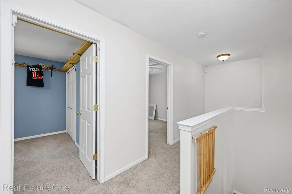 7570 Greenway Lane West Bloomfield Charter Township MI 48324