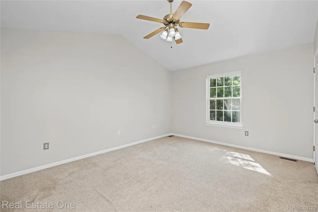 7570 Greenway Lane West Bloomfield Charter Township MI 48324