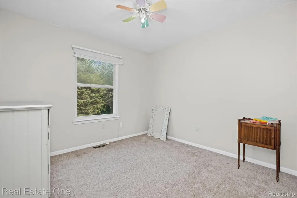 7570 Greenway Lane West Bloomfield Charter Township MI 48324