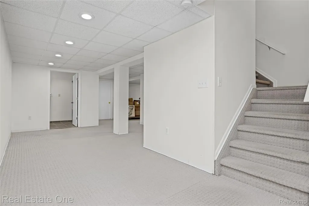 7570 Greenway Lane West Bloomfield Charter Township MI 48324