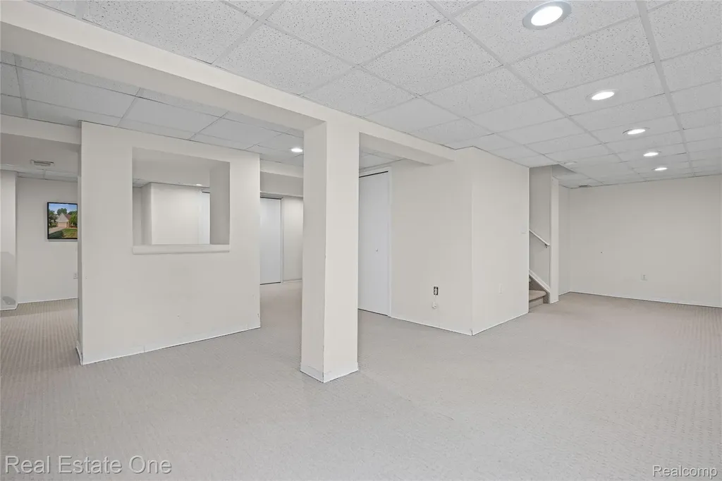 7570 Greenway Lane West Bloomfield Charter Township MI 48324
