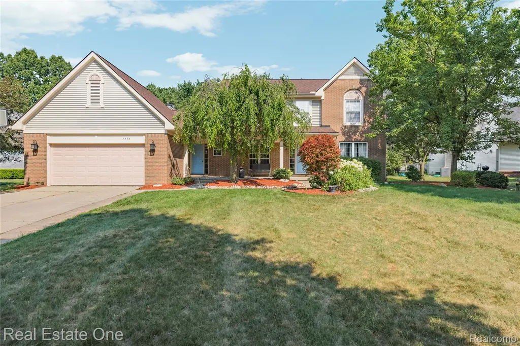 7570 Greenway Lane West Bloomfield Charter Township MI 48324