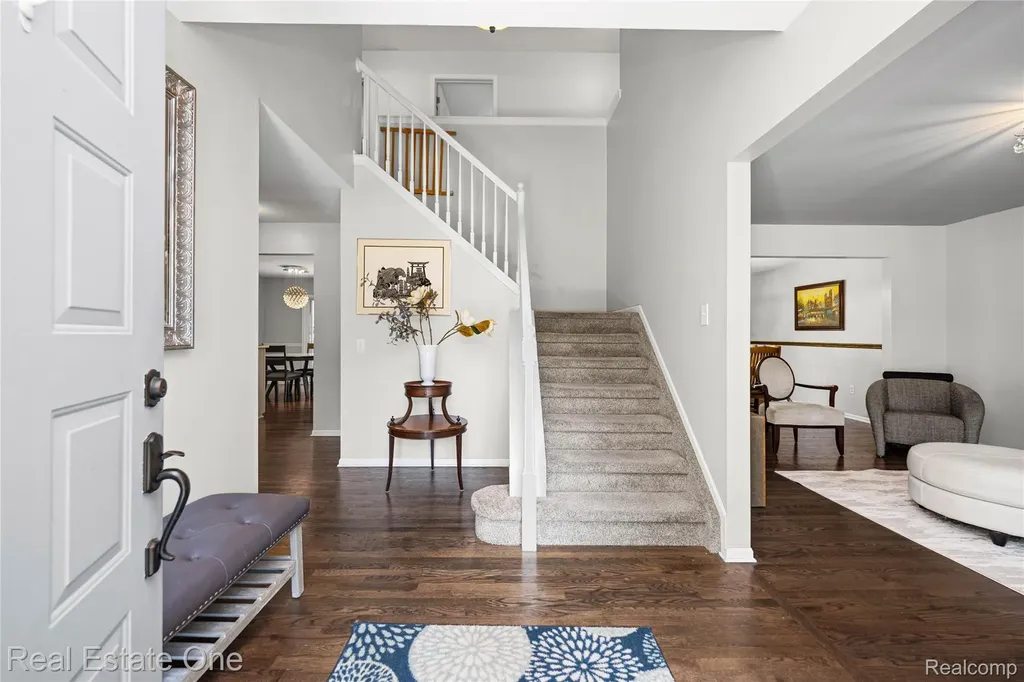 7570 Greenway Lane West Bloomfield Charter Township MI 48324