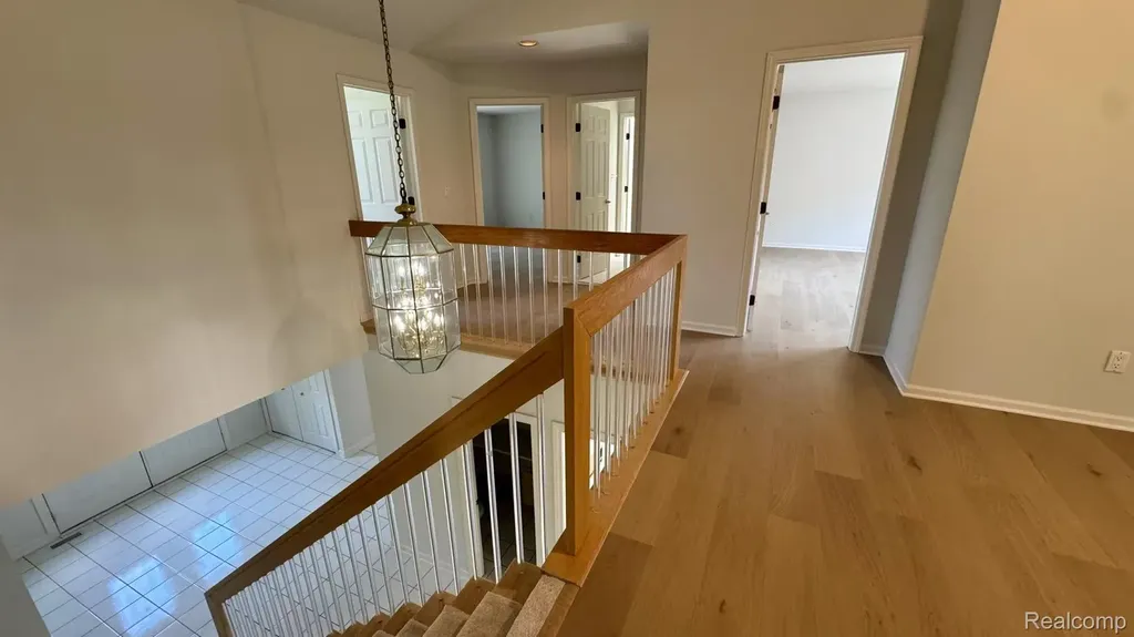 1919 Rolling Woods Drive Troy City MI 48098