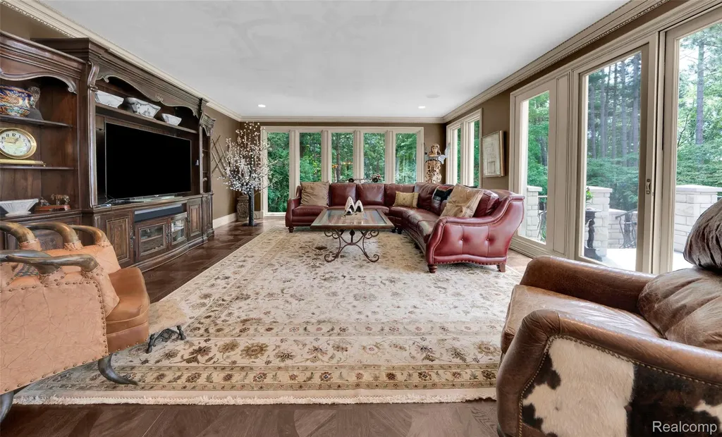 5621 Arbor Bay Court Genoa Township MI 48116