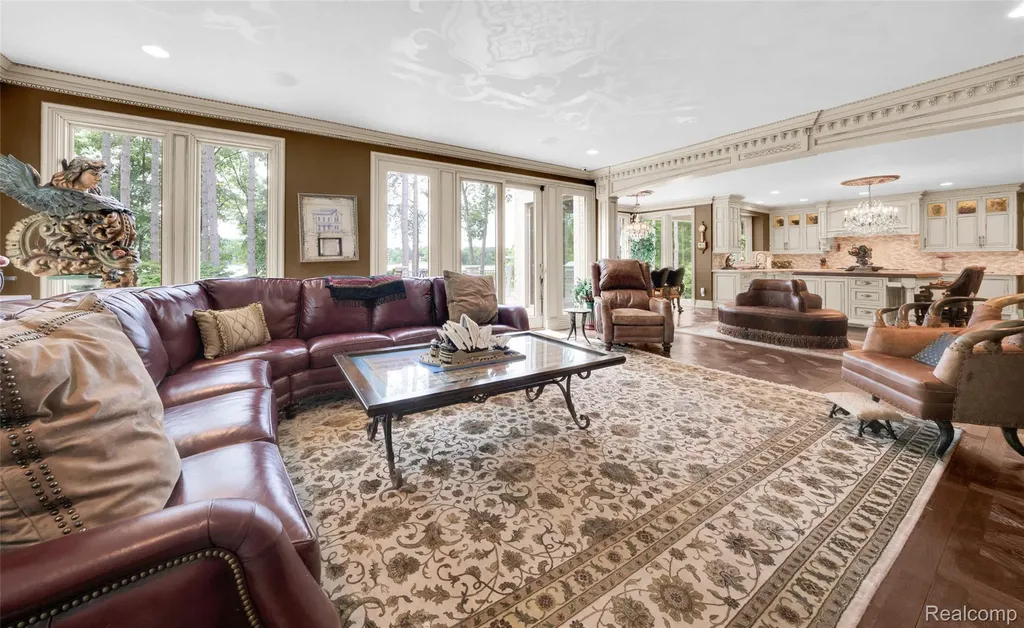 5621 Arbor Bay Court Genoa Township MI 48116