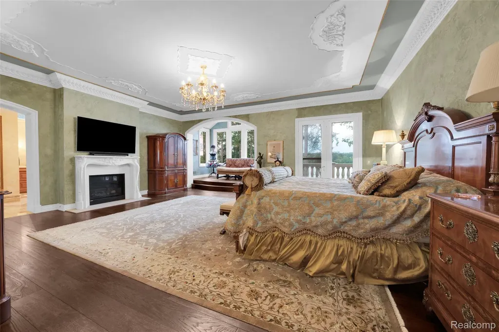 5621 Arbor Bay Court Genoa Township MI 48116