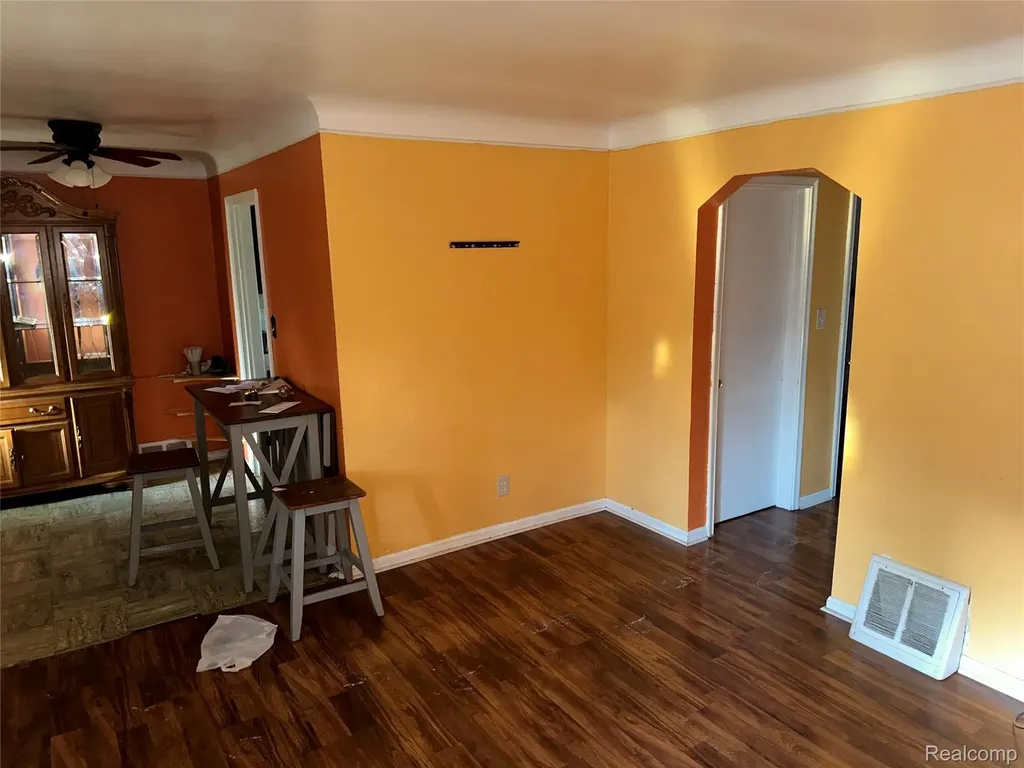 4477 6th Street Ecorse City MI 48229