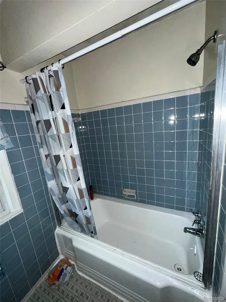 4477 6th Street Ecorse City MI 48229