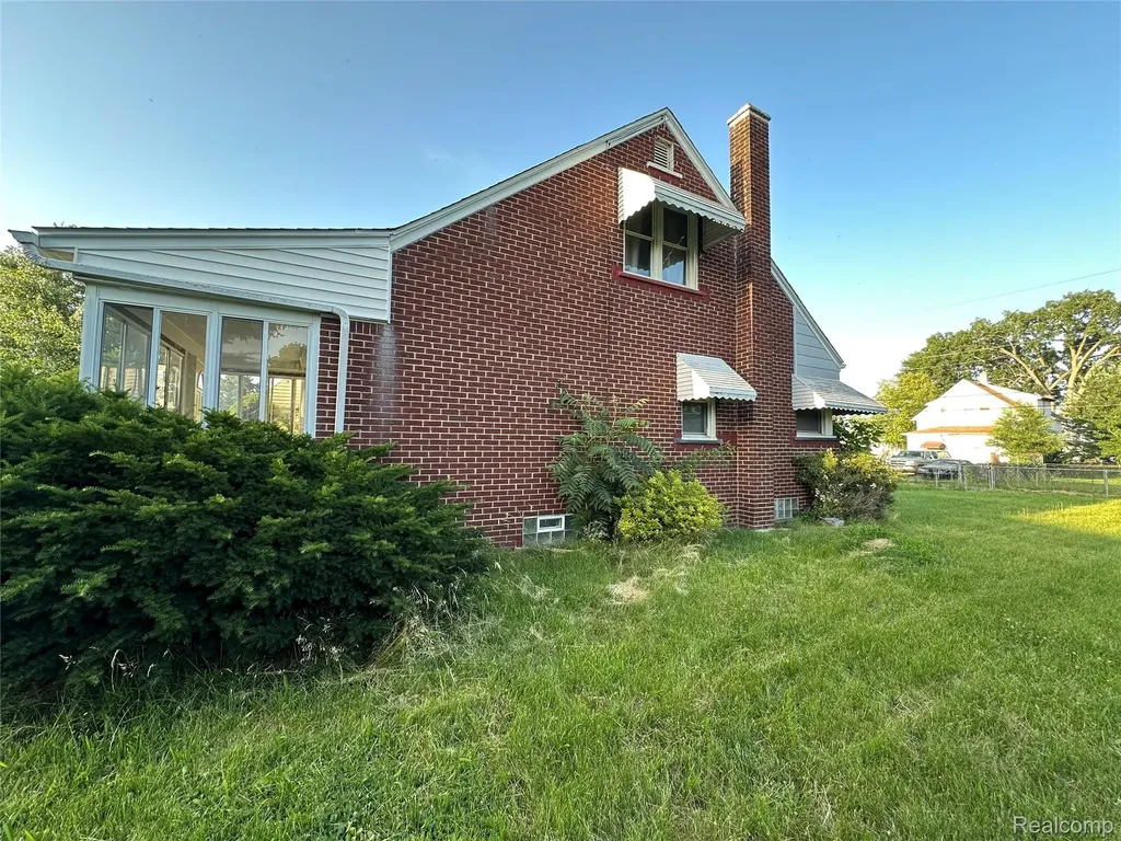 4477 6th Street Ecorse City MI 48229
