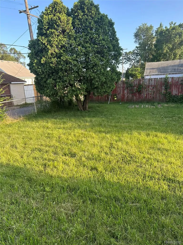 4477 6th Street Ecorse City MI 48229