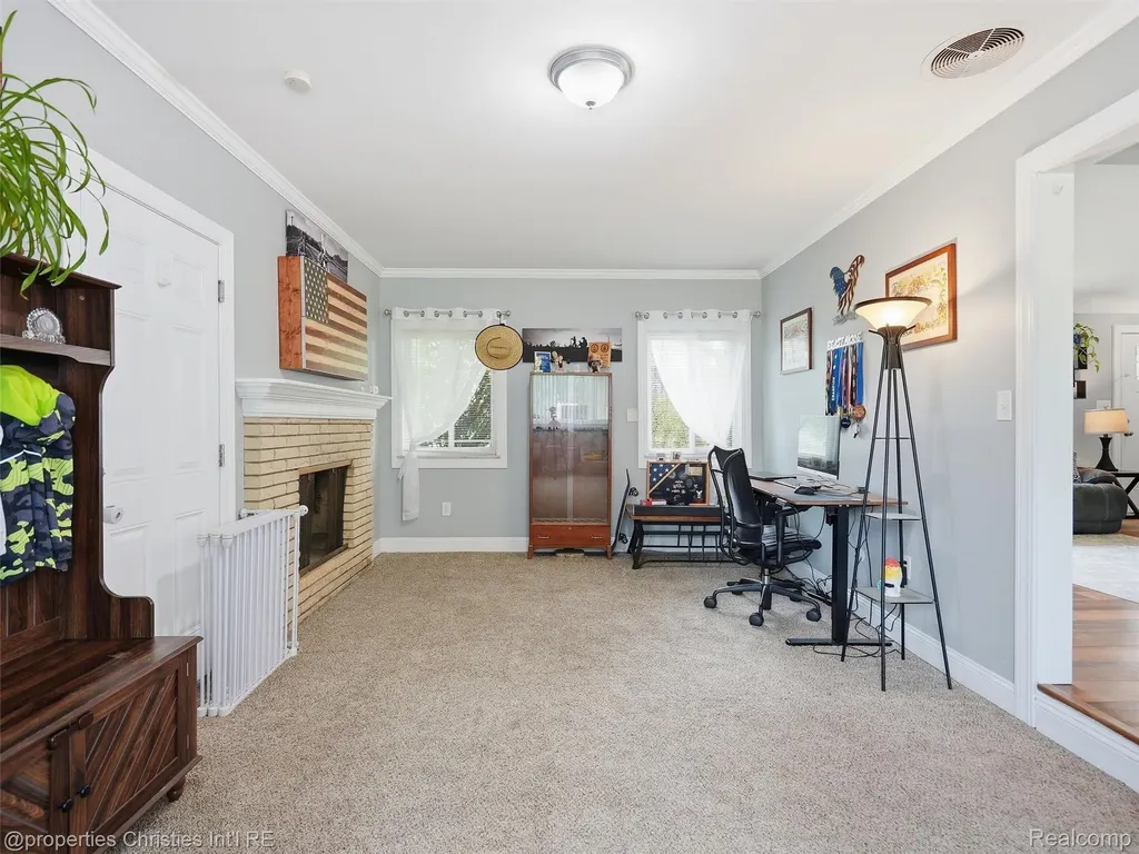 52735 Washington Street New Baltimore City MI 48047