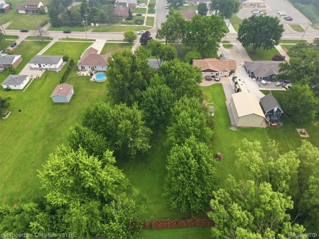 52735 Washington Street New Baltimore City MI 48047