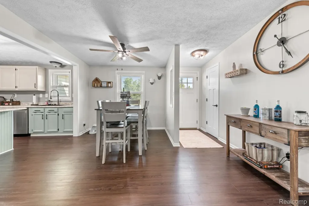 21699 Brookside North Drive Macomb Township MI 48044