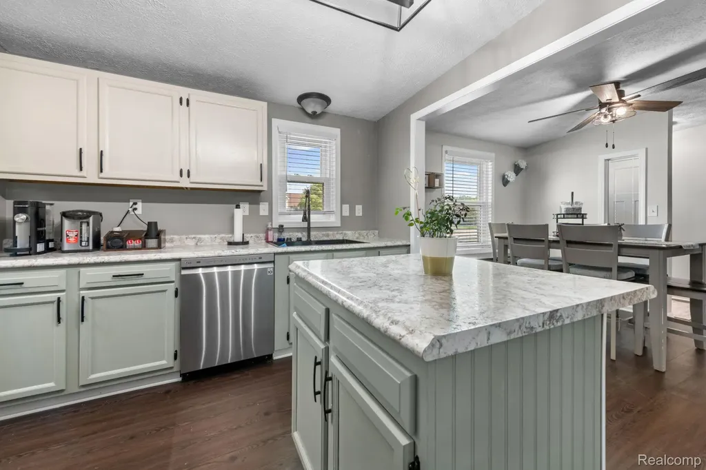 21699 Brookside North Drive Macomb Township MI 48044