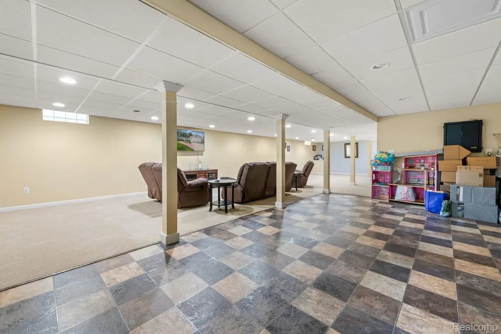 21699 Brookside North Drive Macomb Township MI 48044