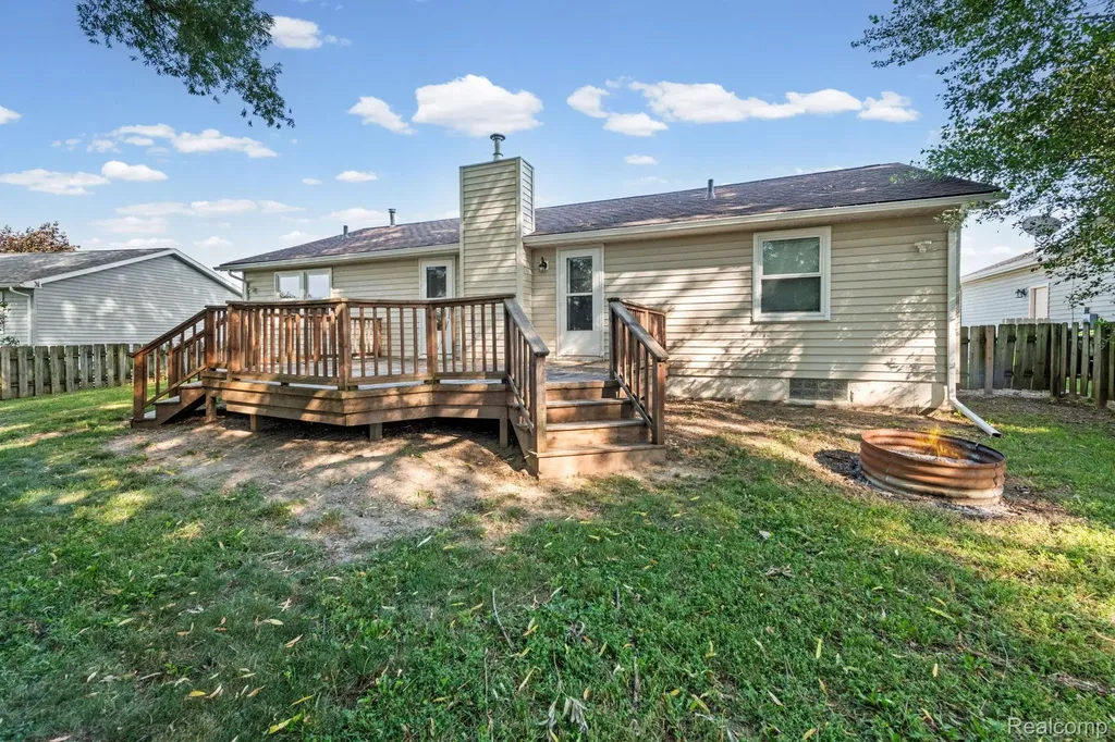 21699 Brookside North Drive Macomb Township MI 48044