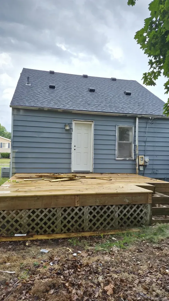 826 Etowah Avenue Royal Oak City MI 48067