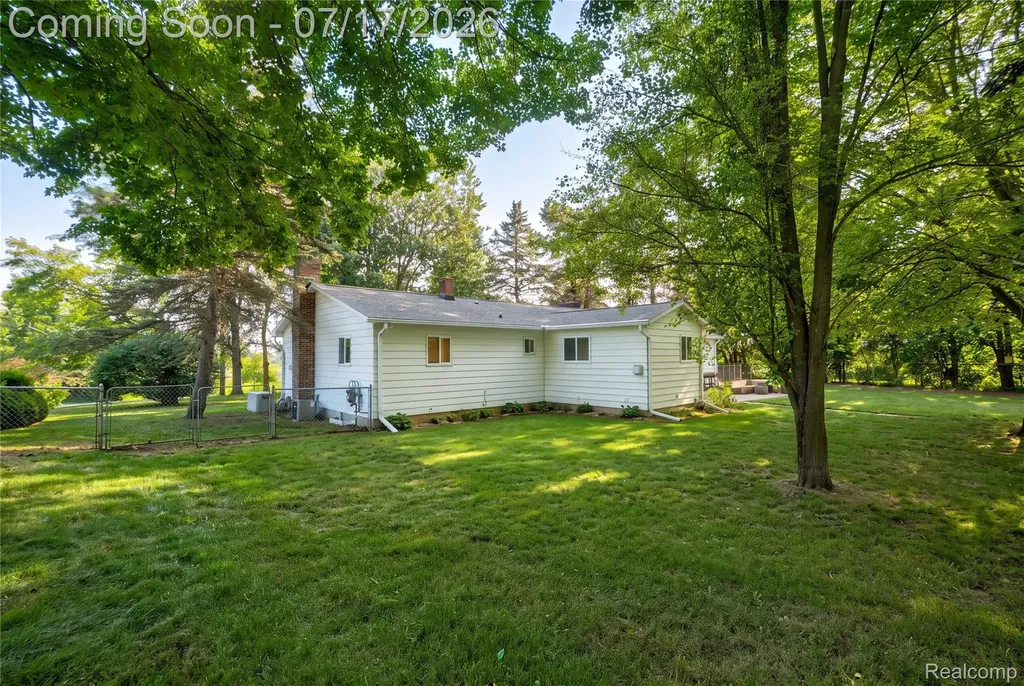 11255 N Center Road Thetford Township MI 48420