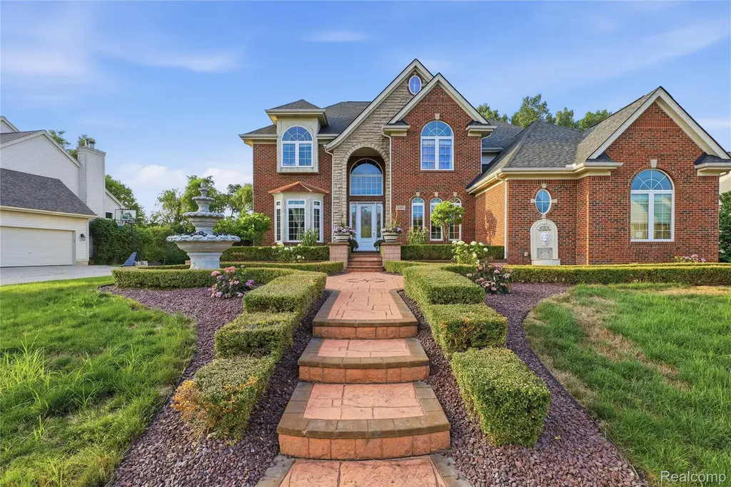 2291 Lake Ridge Drive Grand Blanc Charter Township MI 48439