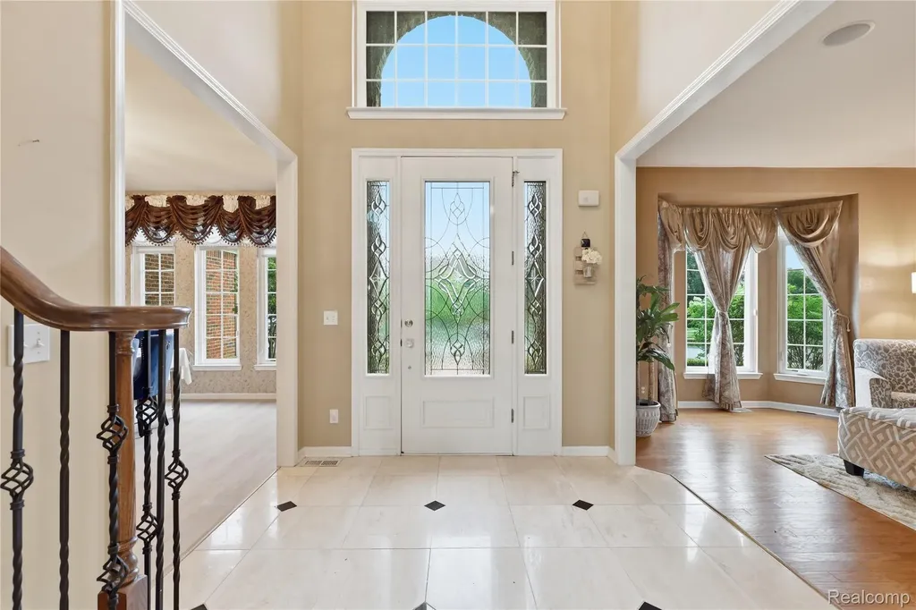 2291 Lake Ridge Drive Grand Blanc Charter Township MI 48439