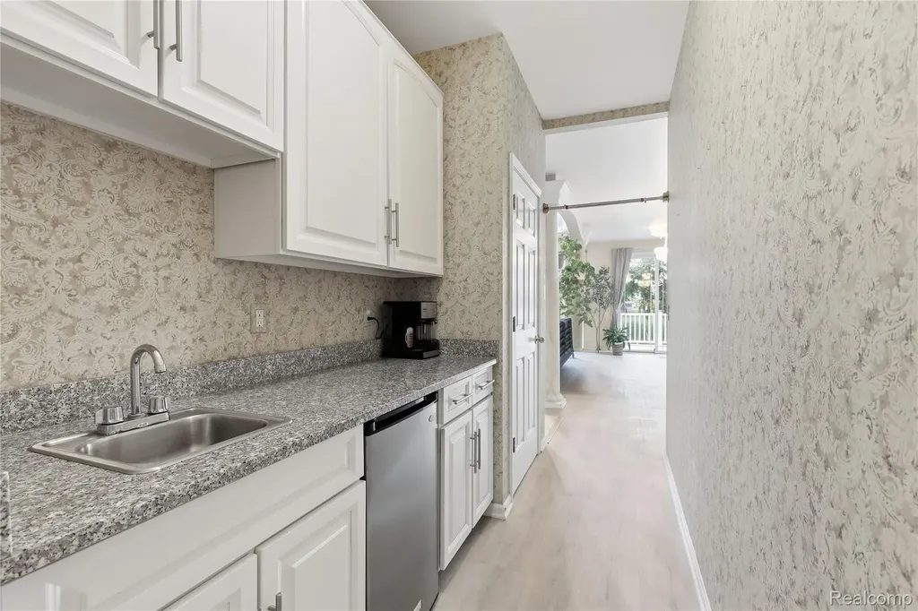 2291 Lake Ridge Drive Grand Blanc Charter Township MI 48439