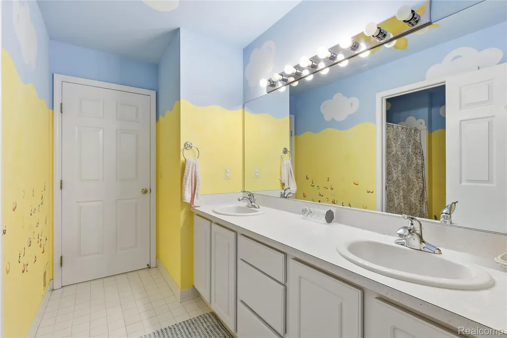 2291 Lake Ridge Drive Grand Blanc Charter Township MI 48439
