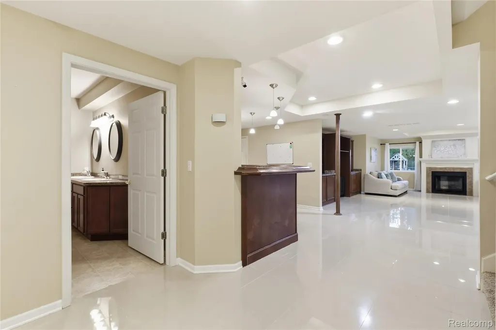 2291 Lake Ridge Drive Grand Blanc Charter Township MI 48439