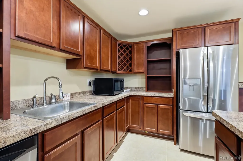 2291 Lake Ridge Drive Grand Blanc Charter Township MI 48439