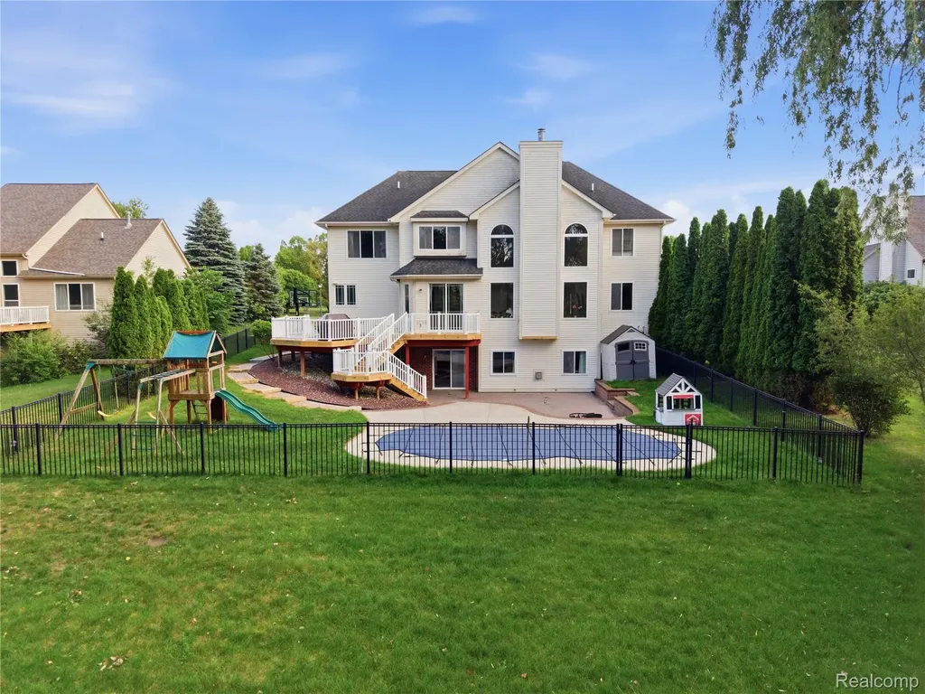 2291 Lake Ridge Drive Grand Blanc Charter Township MI 48439
