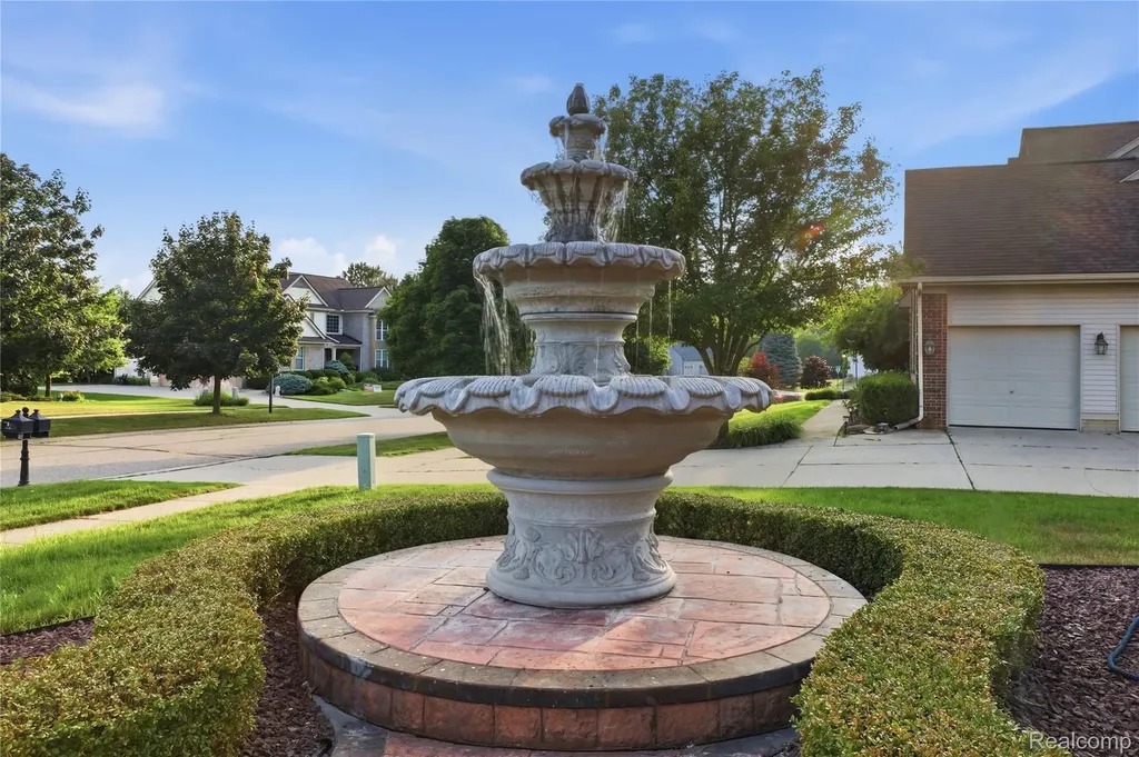 2291 Lake Ridge Drive Grand Blanc Charter Township MI 48439