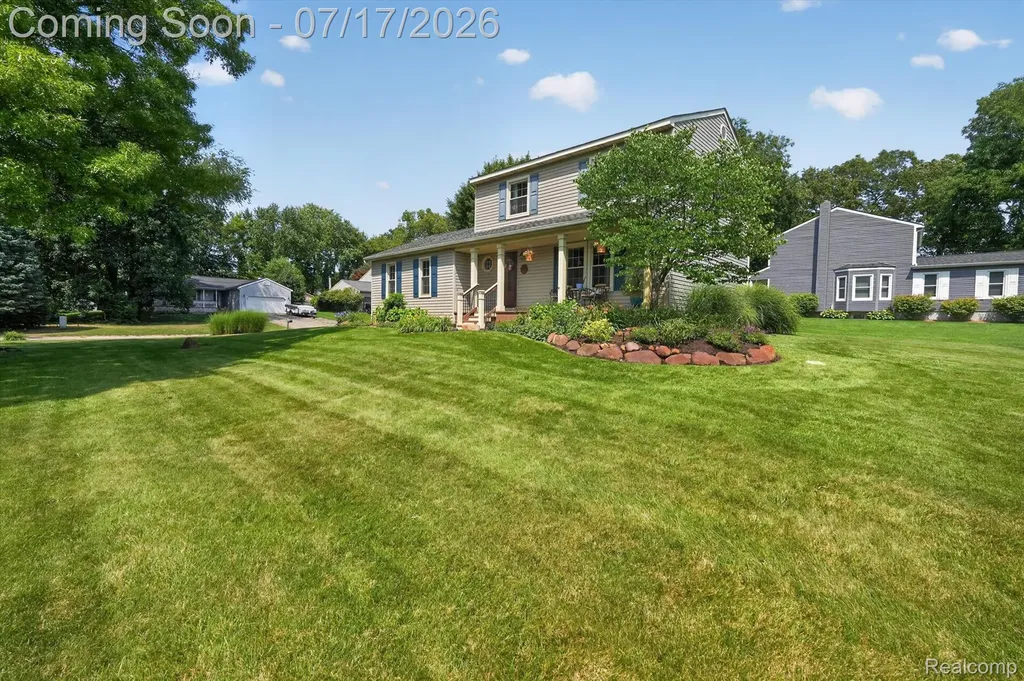 60309 Lamplighter Drive Lyon Charter Township MI 48165