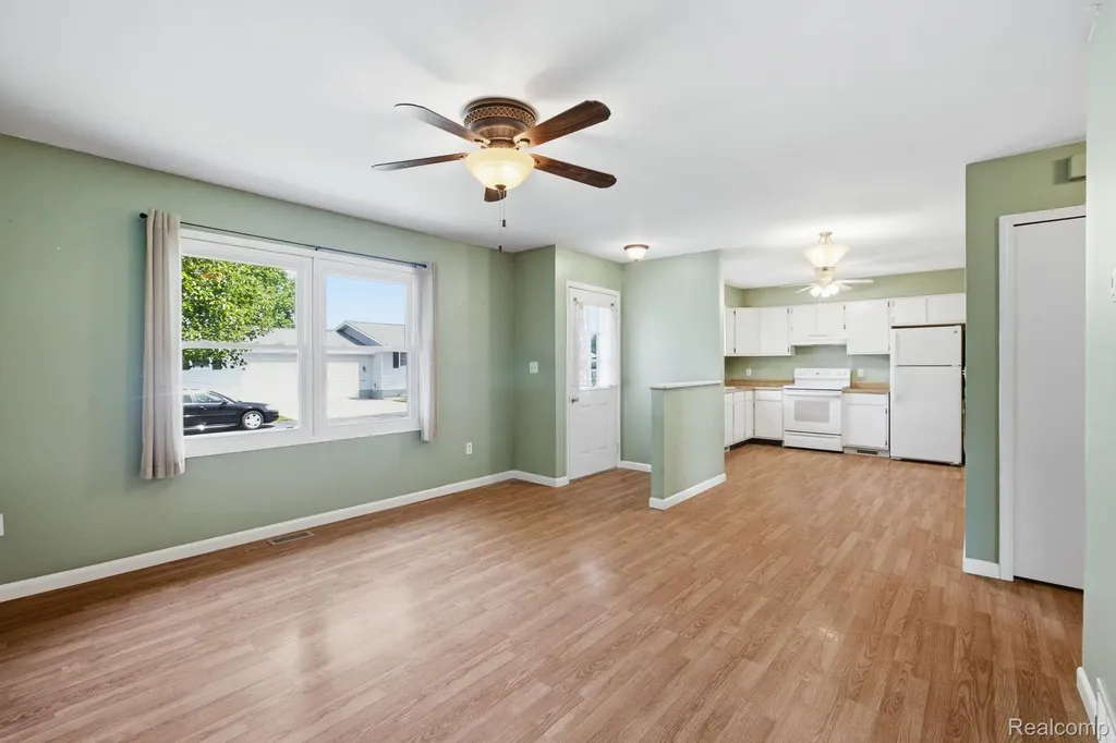 135 Joan Court Marysville City MI 48040