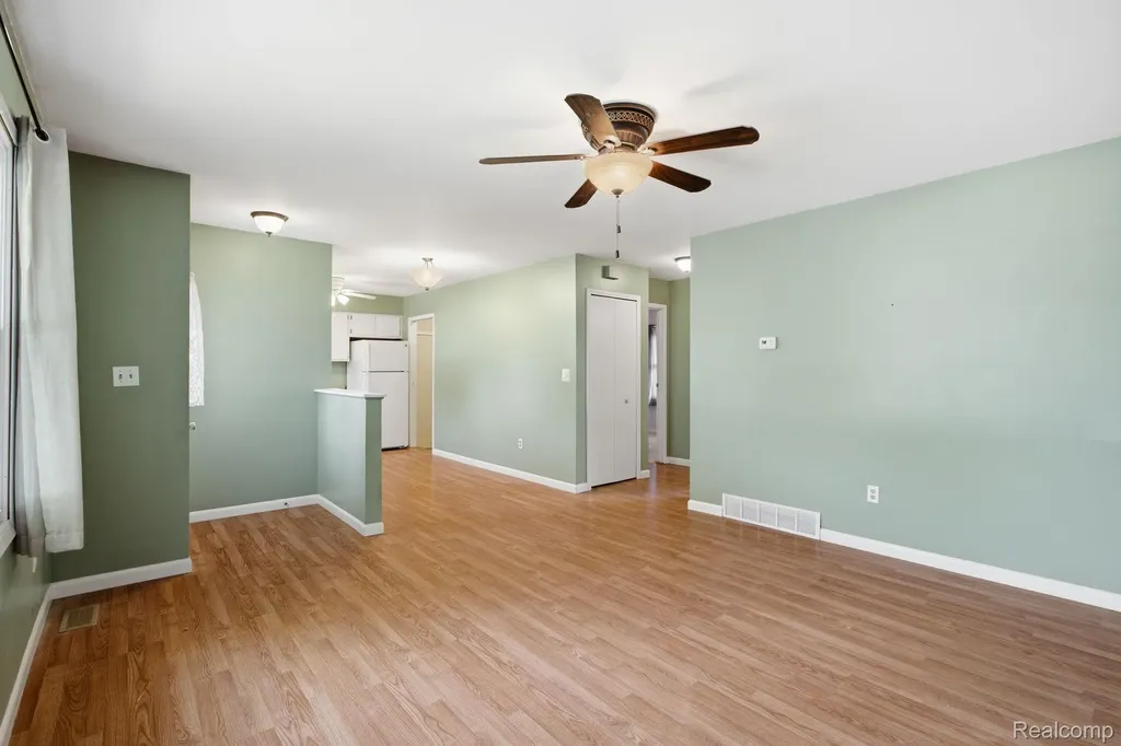 135 Joan Court Marysville City MI 48040