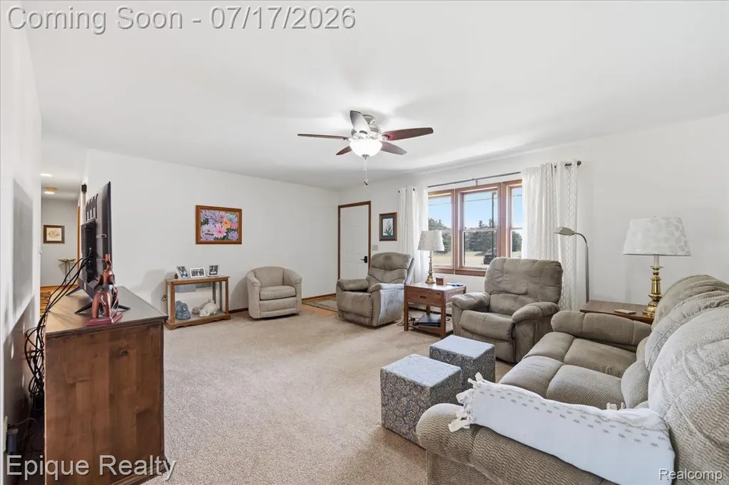 555 E Square Lake Road Troy City MI 48085